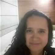 profesor de apoyo escolar especializado en impartir clases a estudiantes de primaria y bachillerato